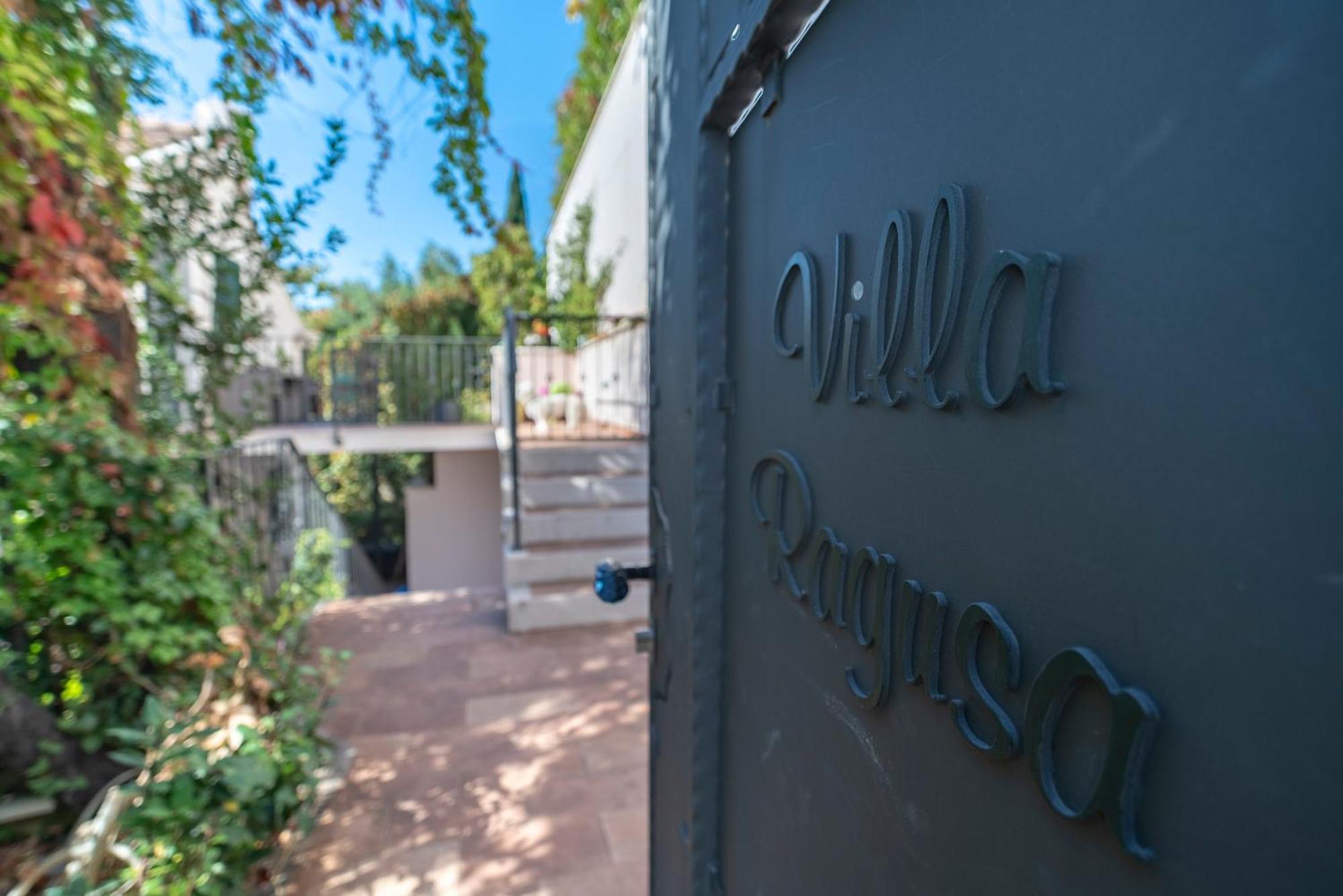 Gjestgiverier Villa Ragusa 4*
